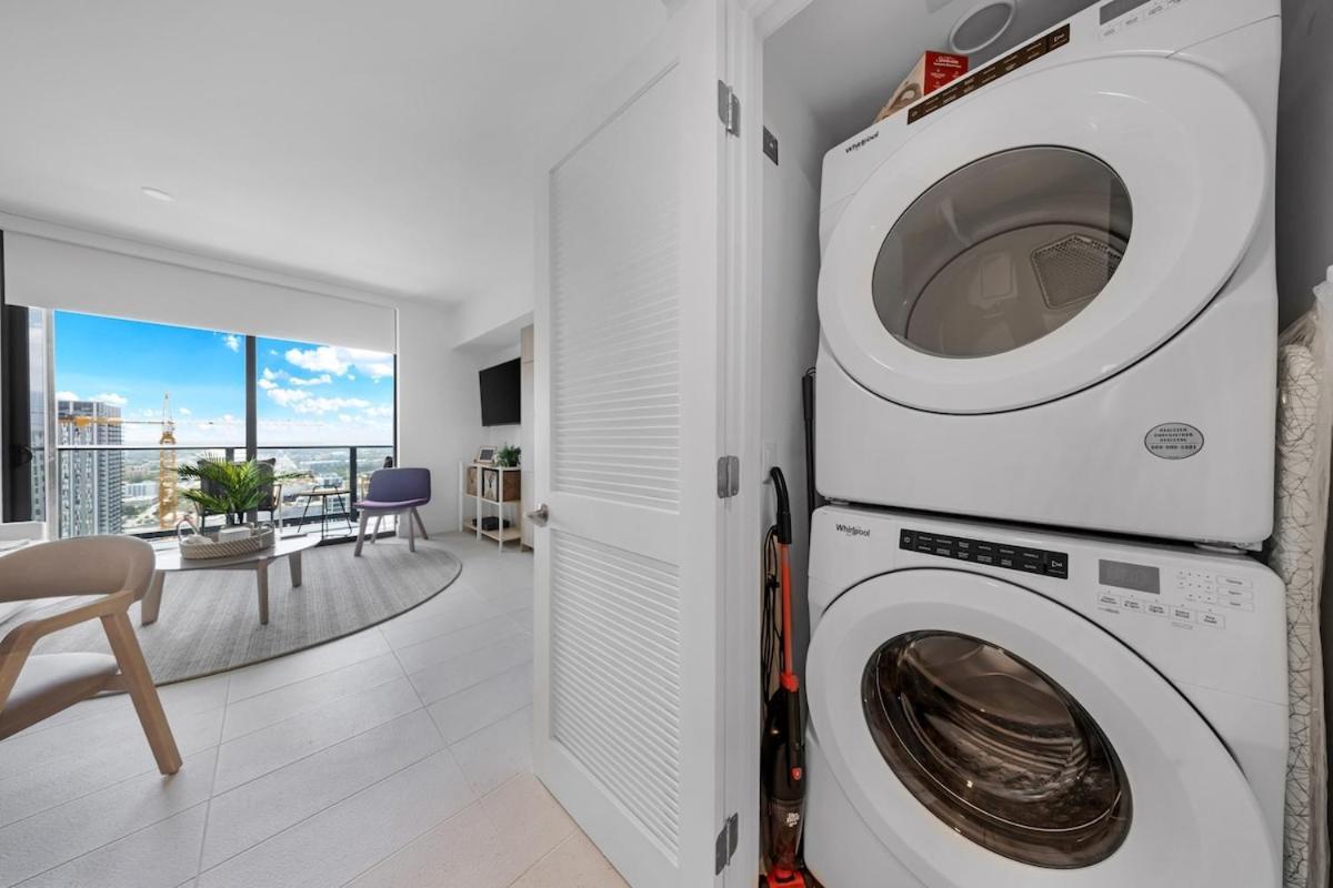 Upscale 1br In Dtw With Views Apartment Miami