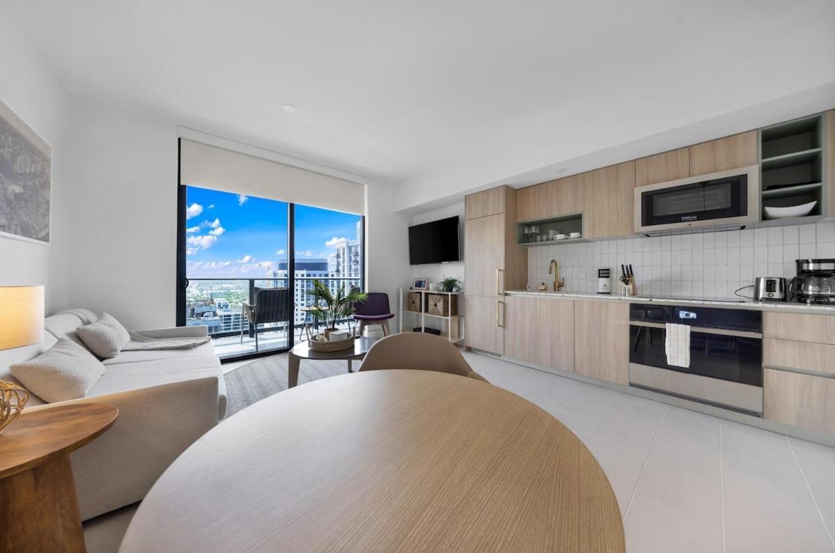 Upscale 1br In Dtw With Views Apartment Miami