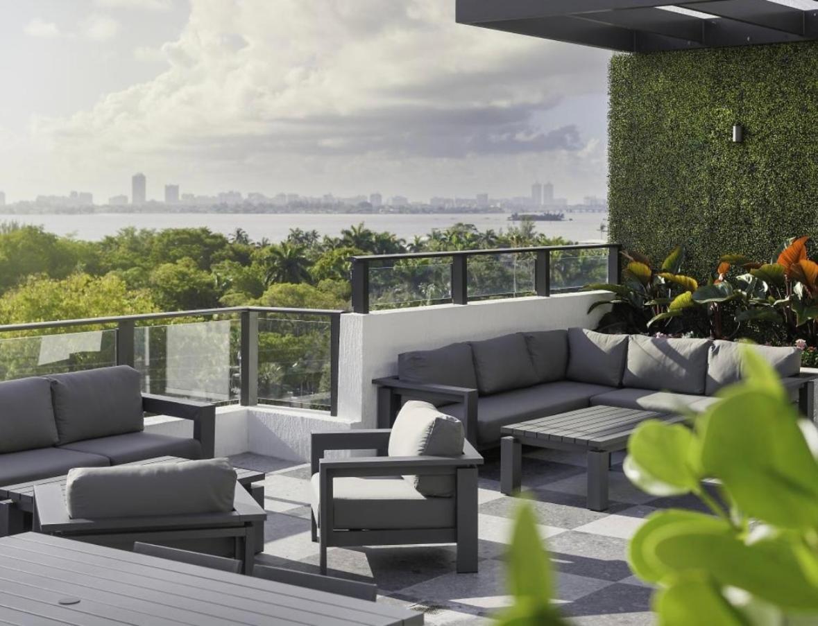 Luxury112 Apartment