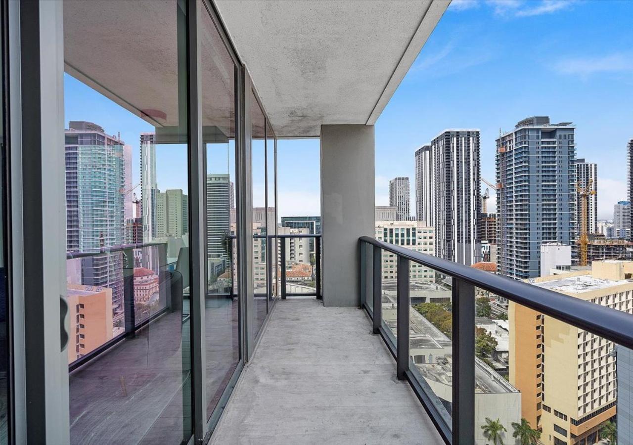 X-lounge Ii - Highrise In The Heart Of Downtown With Rooftop Pool & Skyline Views Apartment Miami
