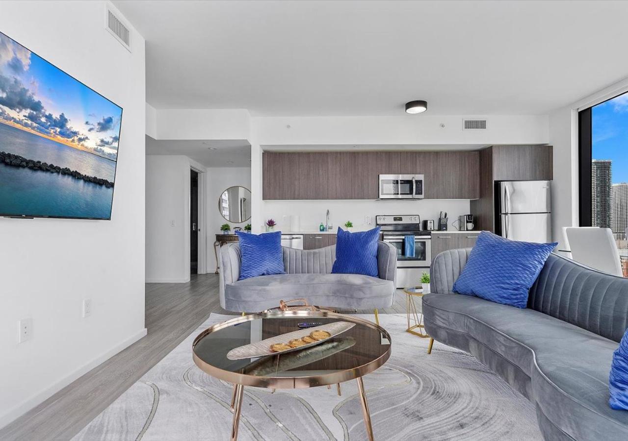 X-lounge Ii - Highrise In The Heart Of Downtown With Rooftop Pool & Skyline Views