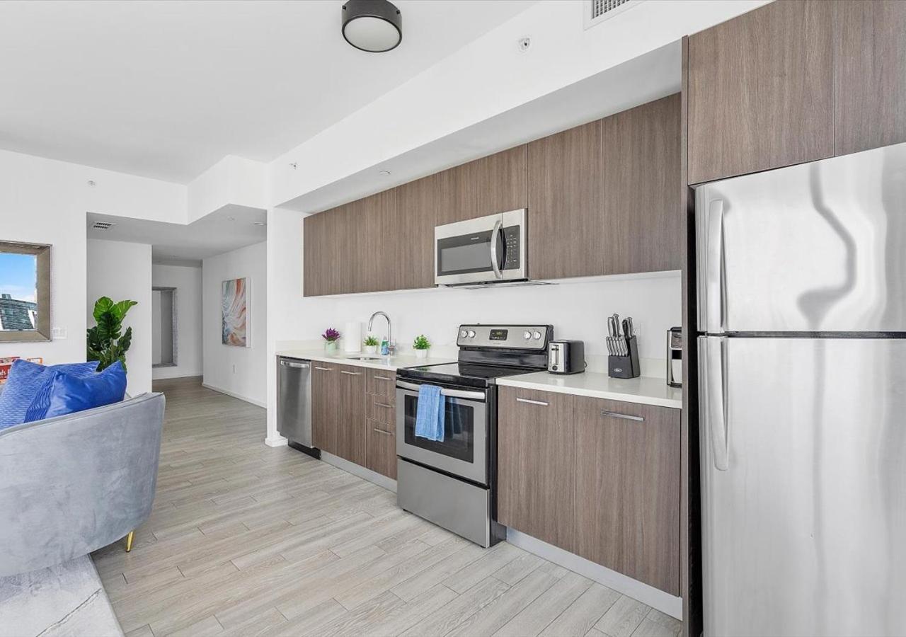 X-lounge Ii - Highrise In The Heart Of Downtown With Rooftop Pool & Skyline Views *