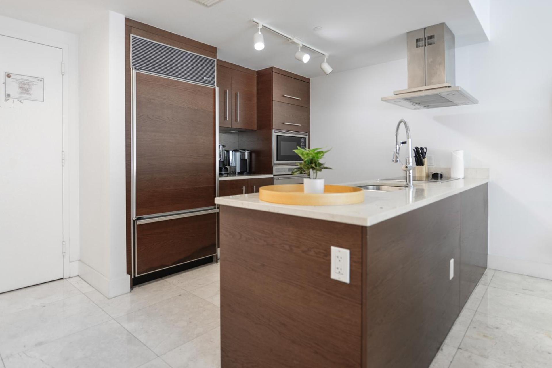 Apartment Luxury With Breathtaking & Bay Views *
