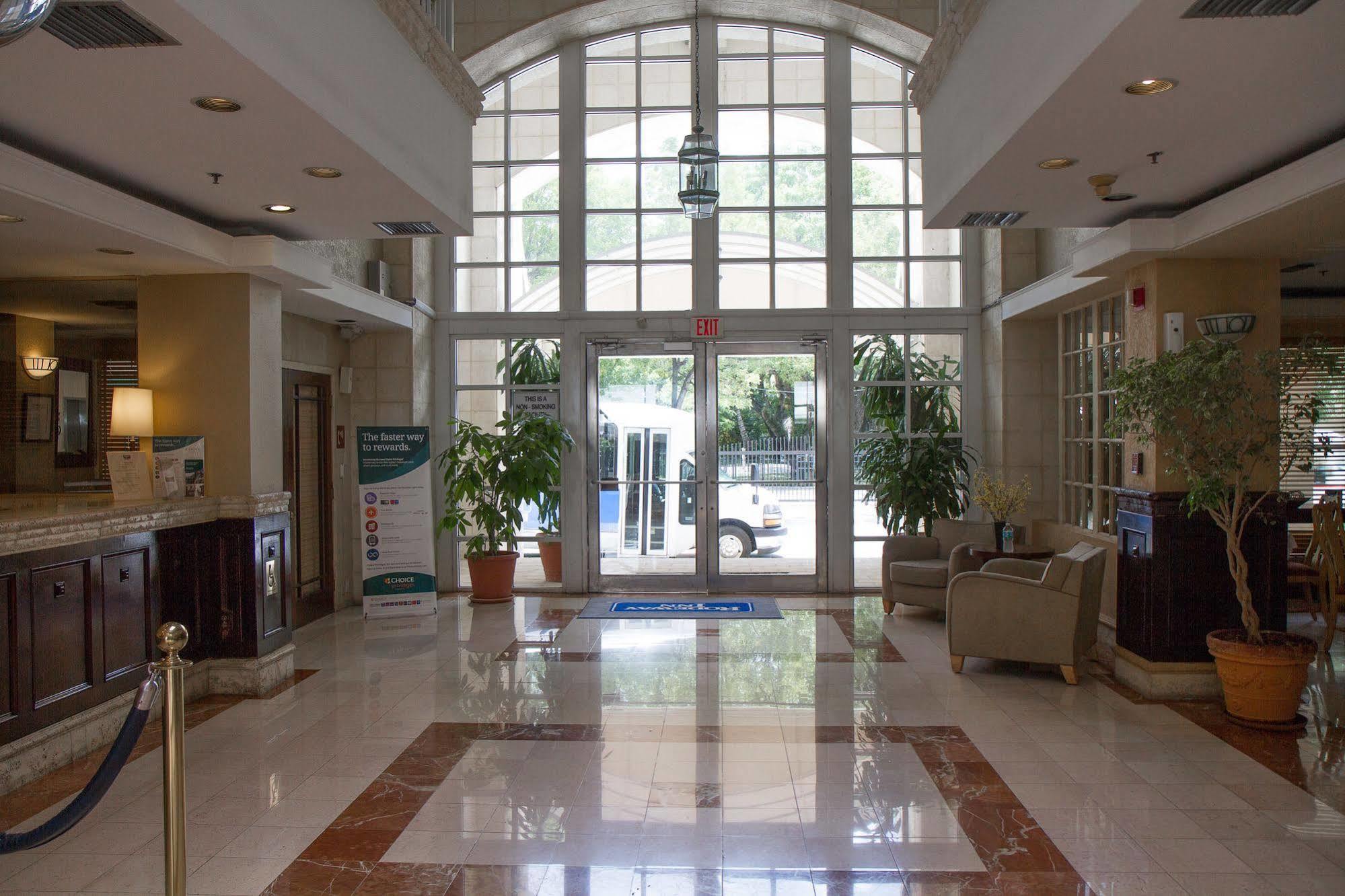 Inn Rodeway - Coral Gables 3*