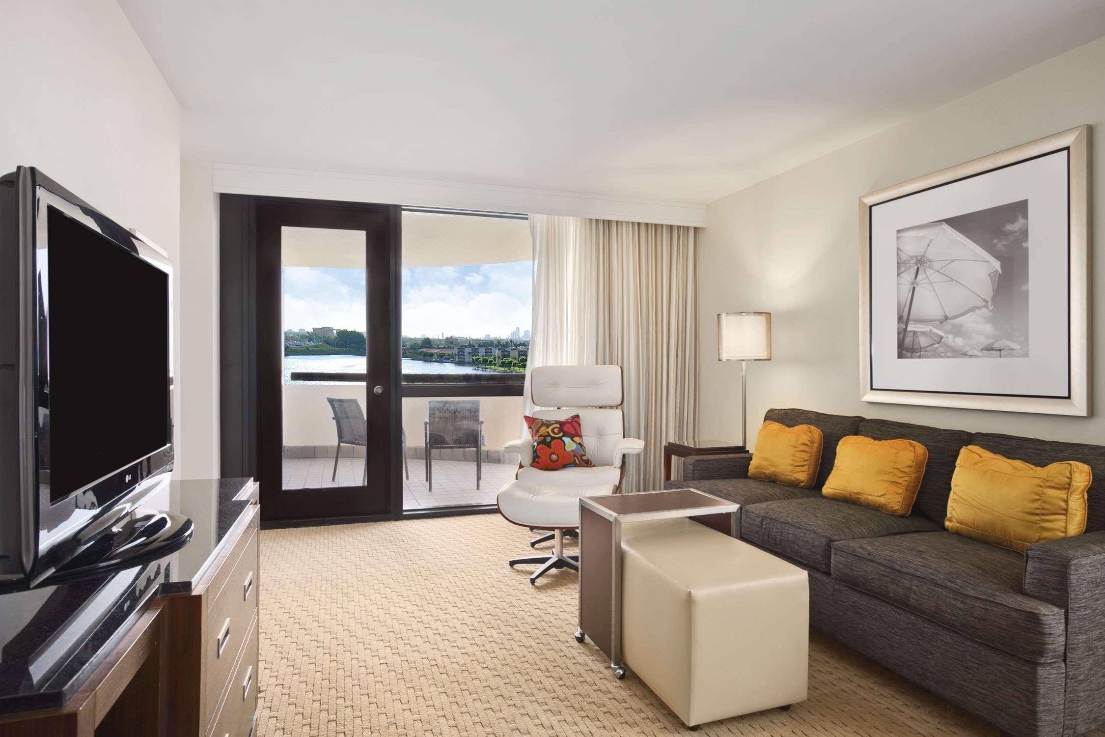 Hilton Miami Airport Blue Lagoon