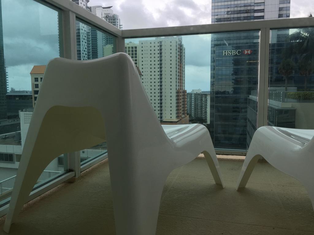 Lyx At One Broadway In Brickell Miami