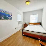 Sunny Apt Near Wynwood, Midtown & Design District