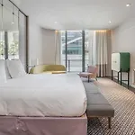 Aluna Lux Suites At Sls Lux Brickell Building