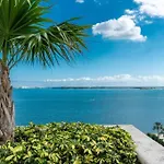 Beautiful 3 Bedroom Apartment In Brickell Miami