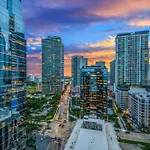 40Th Floor Priceless Unit Central Location