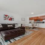 Miami Condo With City & Ocean Views! Sleep Up To 6!