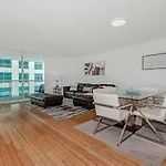 Miami Condo With City & Ocean Views! Sleep Up To 6!