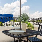 Home Miami Downtown With Balcony - 5 Minutes From Wynwood & Port - Art District Near Beach