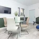 1 Bedroom Apartment With Balcony Miami - Heart Of Downtown