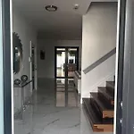 Villa Yenya