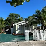 “La Casita” Beautiful Home In The Heart Of Miami !