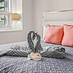 Amazing 2 Bed In Midtown With Free Parking