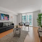 Trendy 2Br Condo With Pool And Bay Views