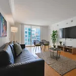 Trendy 2Br Condo With Pool And Bay Views