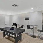 Casa Ria Luxury House & Private Pool Near Aventura Mall