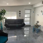Cozy Triplex Centrally Located