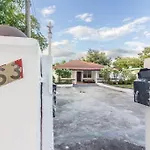 Bright & Cozy Duplex ~ Near South Beach & Wynwood!