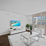 Private Unit Miami With Amenities And Parking