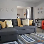 Sleeps 8, Havana Nights In Miami