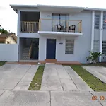 Sleeps 8, Havana Nights In Miami