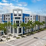 Doral 1Br W Wd Pool Gym Nr Airport Mia-17