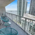 Luxurious Private Unit With Parking