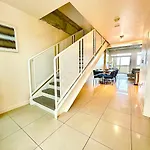 Amazing Midblock Miami 2 Bedrm Loft With Free Parking