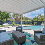 Kendall Vacation Luxury Home