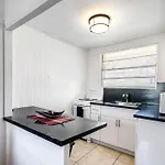 Inviting 1-Br Apartment For 4 People V2