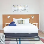 Stylish One Bedroom Apartment In El Portal #4
