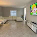 Big Beautiful House With Heated Pool