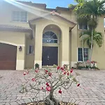Big Beautiful House With Heated Pool