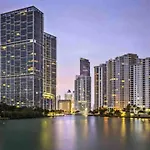 Luxury 1 Bedroom Condo W Icon Brickell-Waterviews