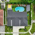 Premium Miami Villa Resort Pool, Golf & Bb Court L05