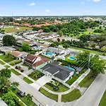 Premium Miami Villa Resort Pool, Golf & Bb Court L05