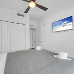Amazing 2 Bd Downtown Miami Mins From Brickell With Free Parking
