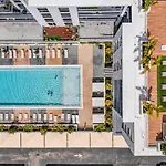 Exclusive Condo In Downtown Miami With Pool Views And Free Parking