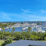Modern Bay View Balcony In The Grove Free Parking