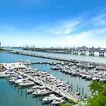 Seaduced By Miami Skyline And Bay Views!
