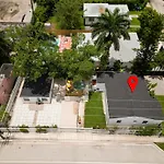 Casa Flamingo - Cozy Home Pool Location