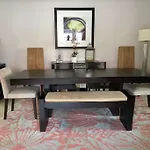 Gorgeous 3 Bedroom With Pool Centrally Located