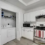Modern Miami House 2Baths Design District In Mins