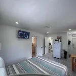 Stylish Studio Apartment By Miami International Airport