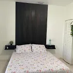 Private Suite Next To Calle Ocho