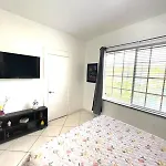 Private Suite Next To Calle Ocho